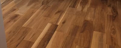 えっ！無垢材の床に床暖！？