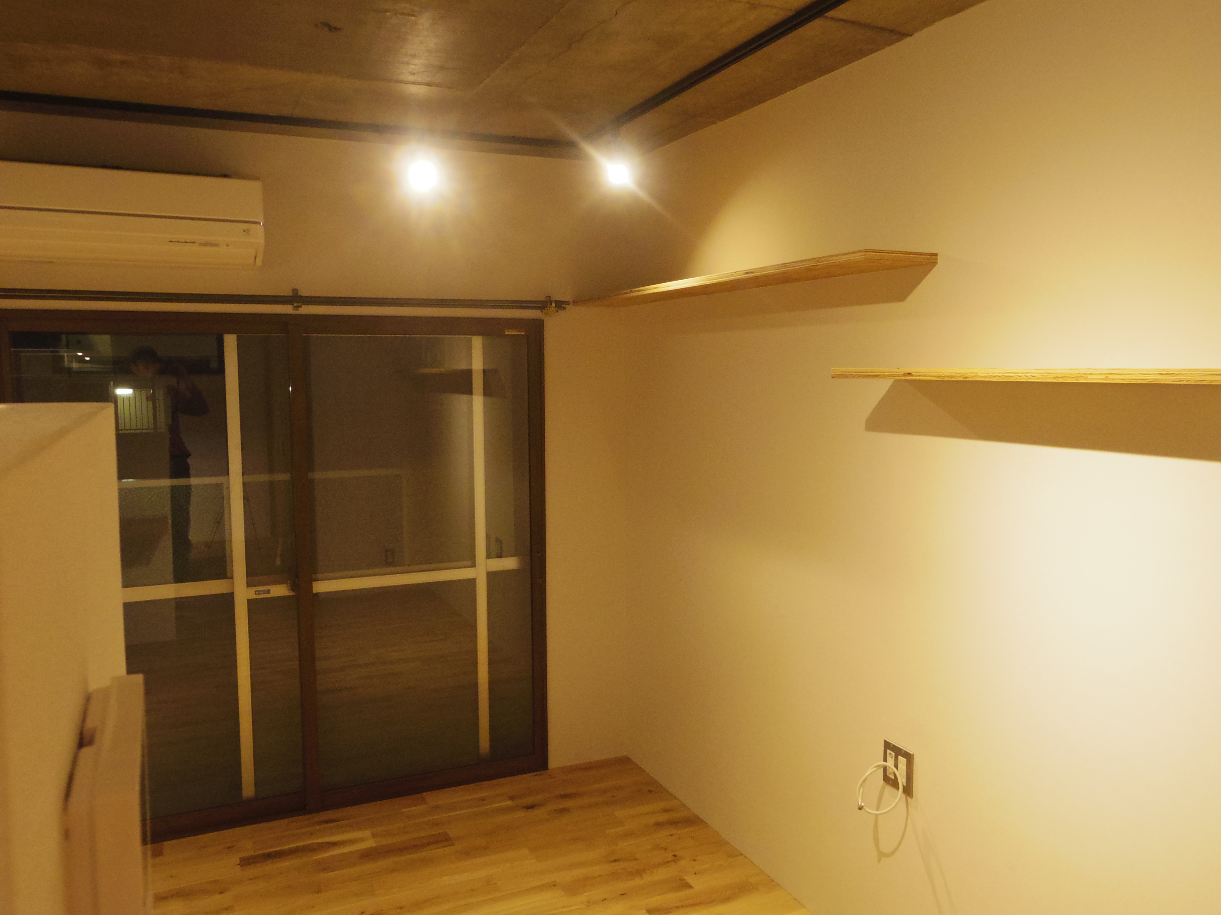 電球色の電球を使う方が生活を豊かにすると思うのですが 神戸のマンション 戸建住宅リノベーション専門一級建築士事務所 吉村設計